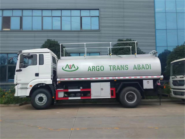 Shacman Oil Tank Truck-fuel tanker truck 15000 litres Shacman Oil Tank Truck-fuel tanker truck 15000 litres