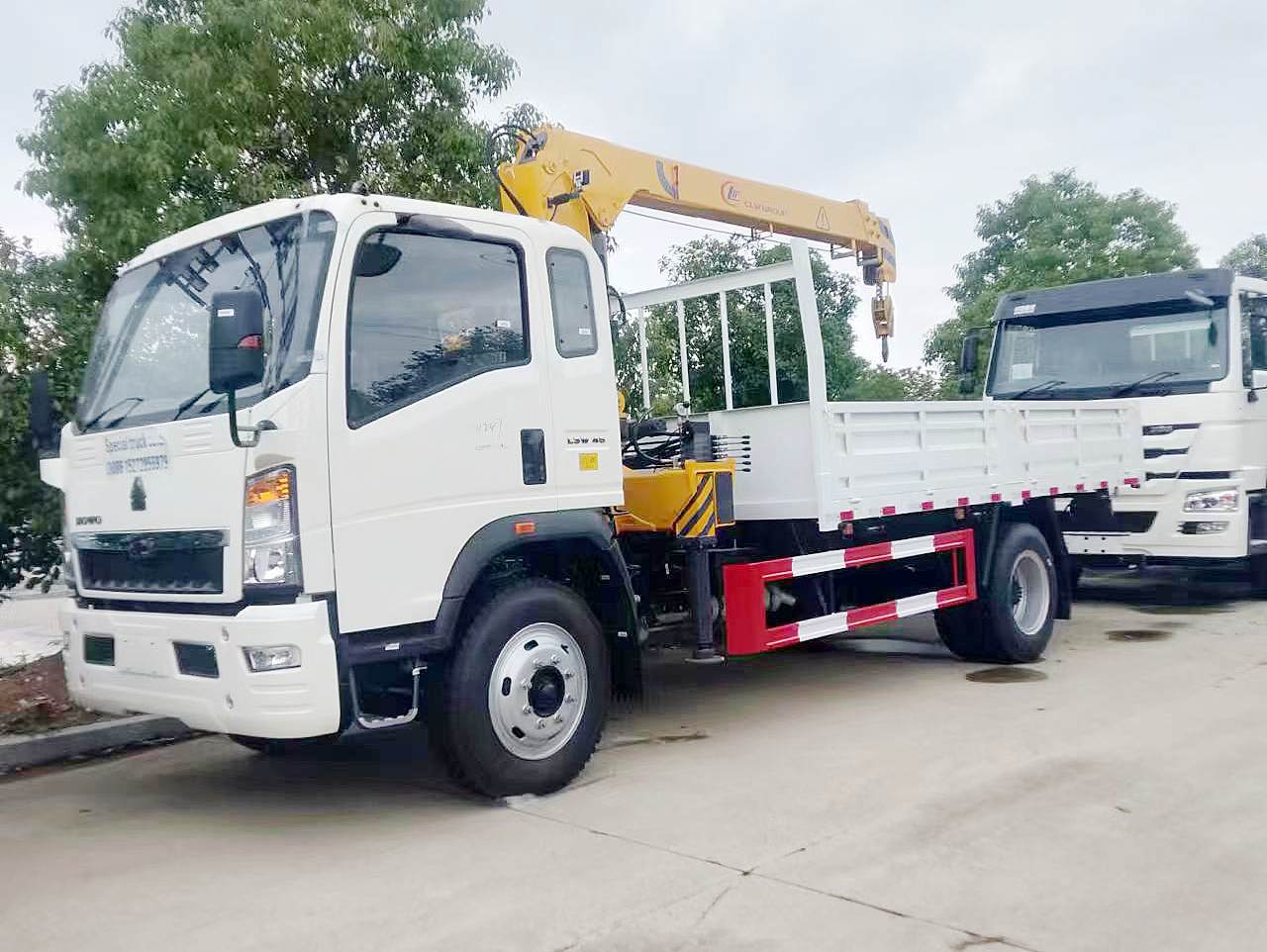 HOWO Boom Crane Truck-truck crane-crane mounted truck 6.3~10 tons