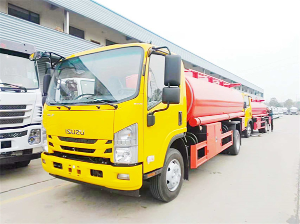 ISUZU fuel tanker truck-Oil Tank Truck 10000 litres