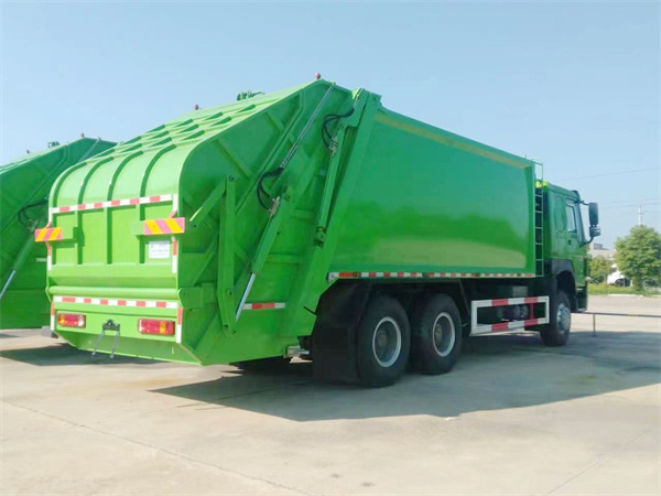 豪沃后双桥压缩式垃圾车6_副本.jpg