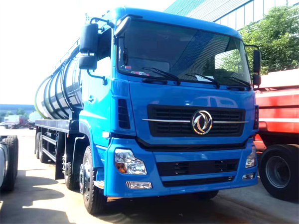Dongfeng sewage suction truck-sewage truck 30cbm
