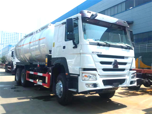 HOWO sewage suction truck-sewage truck 20cbm