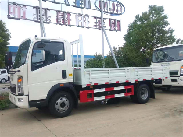 HOWO Cargo truck-lorry 116~168HP 4.8~5.5m
