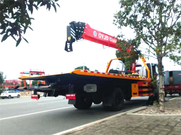 Dongfeng platform wrecker tow truck crane-recovery wrecker tow trucks 4 tons 6.5m