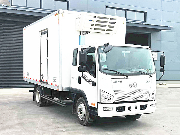 FAW refrigerator trucks-freezer truck 4.1m