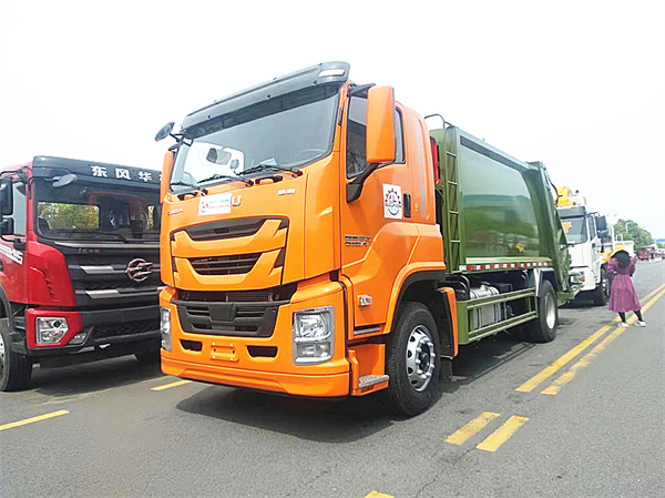 ChengLi company obtained the export qualification of used special trucks