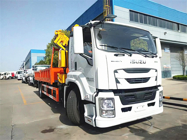 trucks ISUZU-8 ton mobile truck crane-Boom Crane Truck 10 tons
