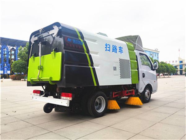 国六途逸扫路车6_副本.jpg