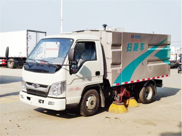 Foton small sweeper truck-water-tank-street-sweeper-truck sweep streets 3cbm