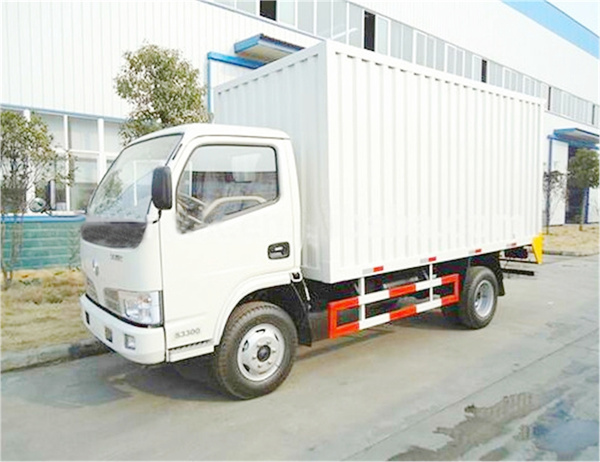 东风小多利卡厢式运输车2_副本_副本.jpg