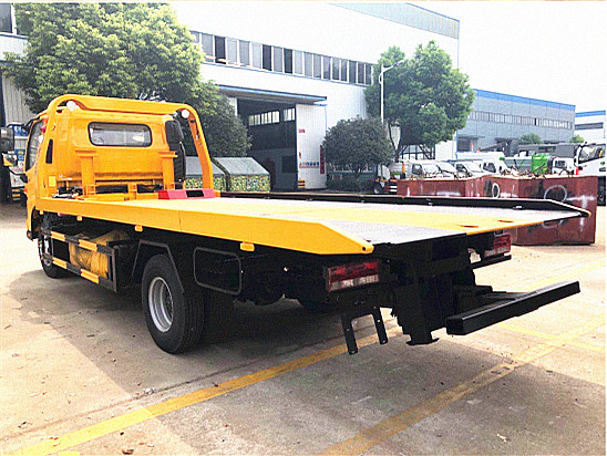 国六东风天锦一拖二平板清障车5_副本.jpg