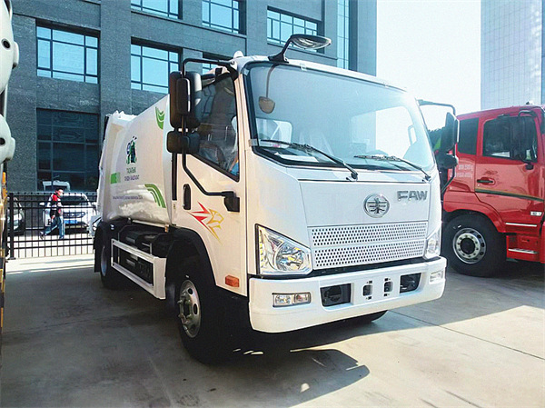 FAW garbage truck small garbage truck 6m3 mini compactor garbage truck