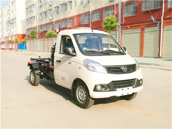 Gas Garbage truck foton-rear hook lift garbage truck-small garbage truck for sale 3cbm