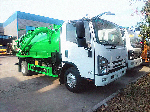 Isuzu sewage suction truck sewage truck 5 t sewage sucker truck septic tank truck