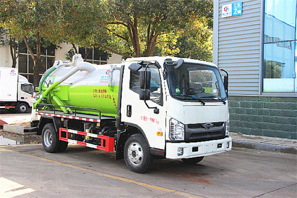 Foton sewage suctiom truck 5cbm fecal suction truck mini sewage truck 4ton sewage truck