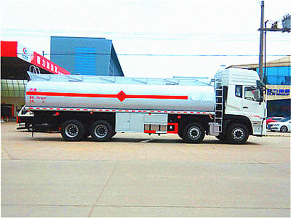 howo truck 8x4 tank oil aluminum.jpg