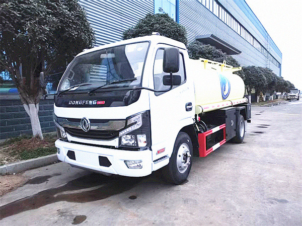 Dongfeng d6 fuel tank truck small fuel tanks trucks 6000l fuel tanker truck