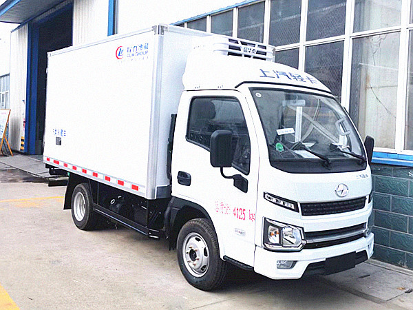 Yuejin S80 2 ton refrigerated truck mini freezer truck for cold storage truck refrigerater 3.26M